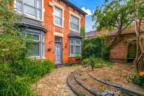 13 Gordon Avenue, Leicester, Leicestershire LE2 1AA