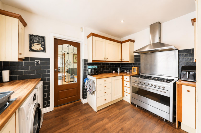 3 bed End of Terrace for sale Image 9
