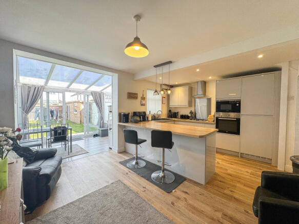 Kitchen Dining Room (2)