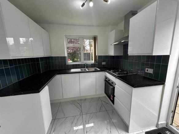 Kitchen: