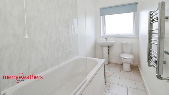 2 bed Terraced to rent Image 6