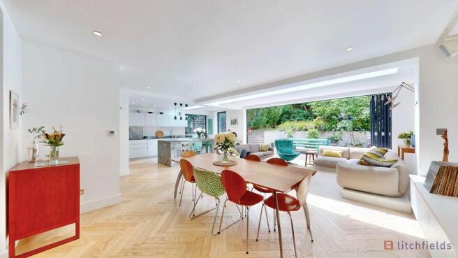 family room money shot