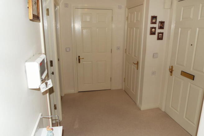 Photo 9