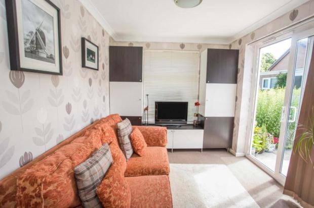 Snug/Garden Room