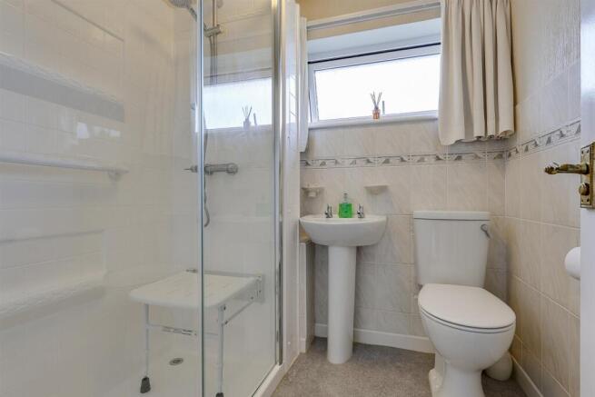 4 bed Detached for sale Image 10