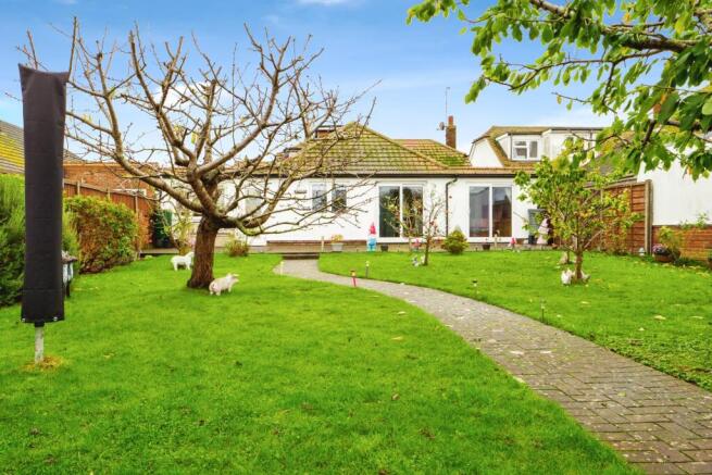 31 Lonsdale Avenue, Margate CT9 3BY