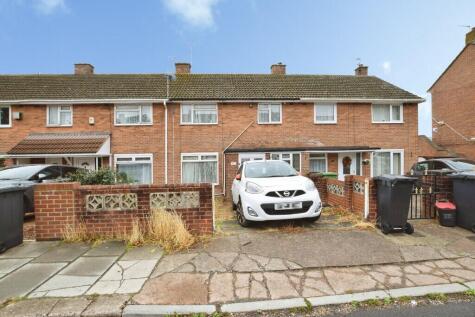 Elaine Close, Exeter