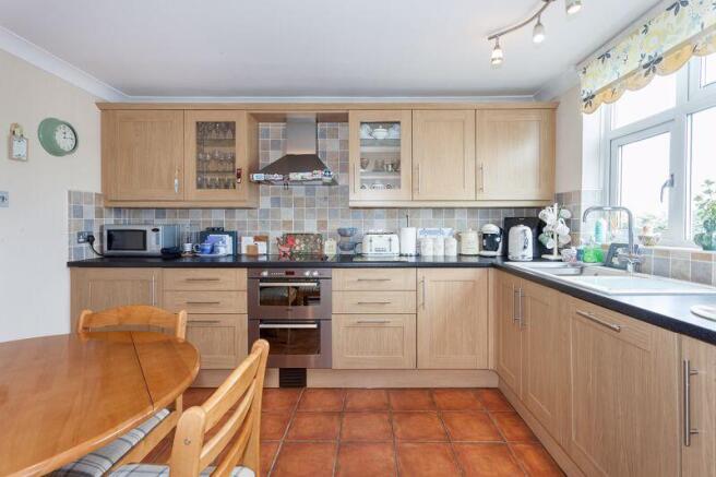 BREAKFAST KITCHEN