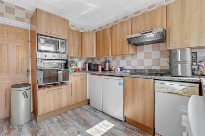 3 bed Semi-Detached for sale Image 9
