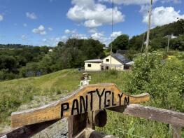 Pantyglyn, Ceincoed Bungalows To Llanybydder, Llanybydder SA40 9SD