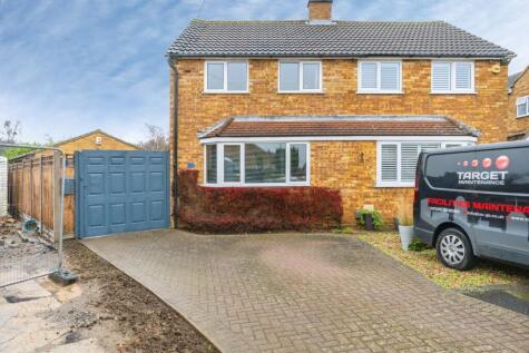 Lyall Close, MK45