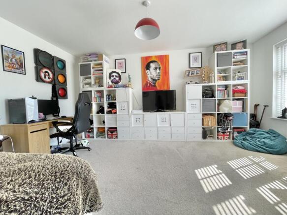 Photo 12