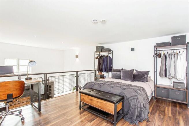 Mezzanie/Guest Room