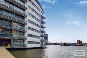 Flat 406, 2 The Mast, Albert Basin Way, Beckton, London E16 2QZ