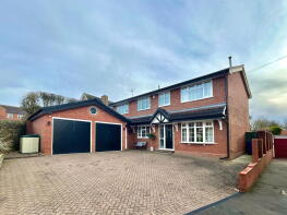 8, Wilkes Croft, Sedgley DY3 3LL