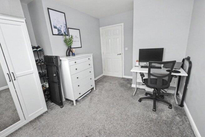 2 bed Apartment for sale Image 7