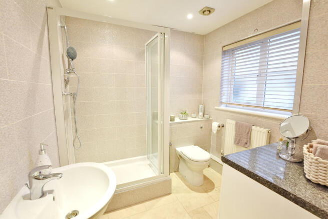 Downstairs Shower...