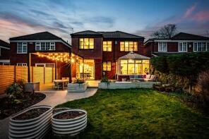1b, Nursery Road, Cheadle Hulme, Cheadle SK8 6HN