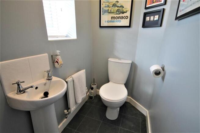 Cloakroom/WC