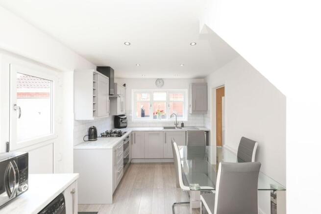 3 bed Detached for sale Image 5