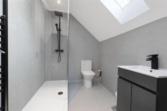 4 bed Detached for sale Image 12