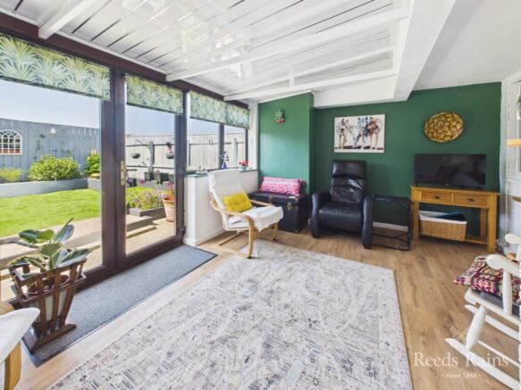 3 bed Bungalow for sale Image 7