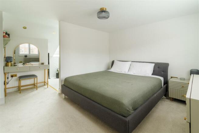 PRIMARY BEDROOM pic 2