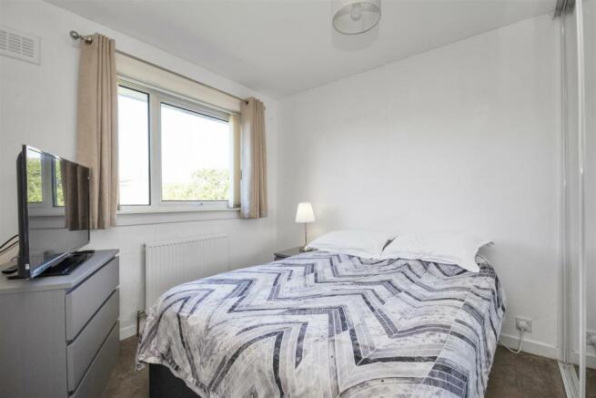70 Glenavon Drive 7.jpg