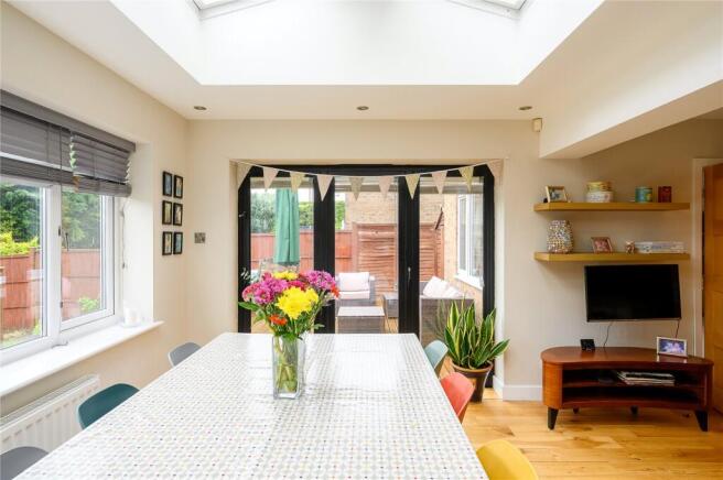 4 bed Detached for sale Image 8