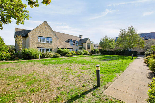 Carysfort Close, Elton, Peterborough photo 4