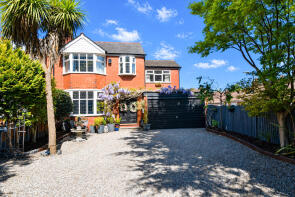9, Beechwood Avenue, Manchester M41 8UG
