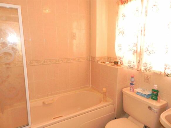 EN SUITE