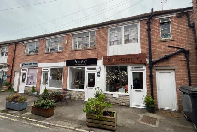 Arcade 31 - 35 Commercial Road