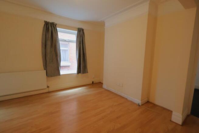 Malmesbury Place, Shirley, Southampton photo 5