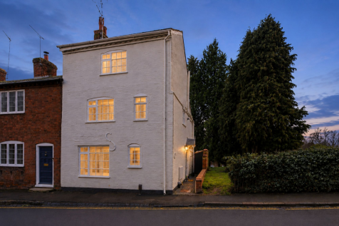 High Street, Kenilworth, CV8