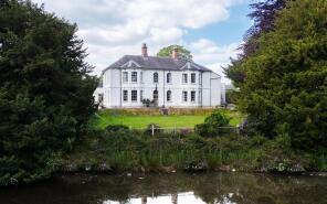 Knypersley House, Knypersley Hall, Harlech Drive, Stoke-on-trent ST8 7AN