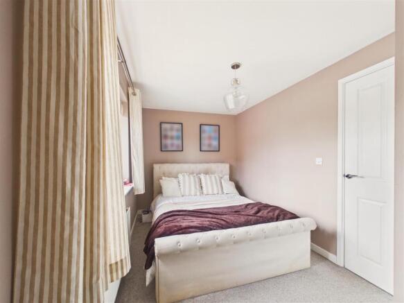 2 bed Terraced for sale Image 7