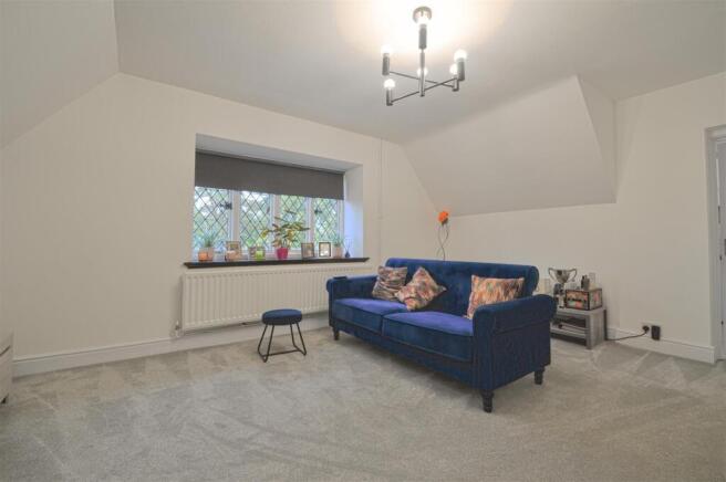 Living room 1.jpg