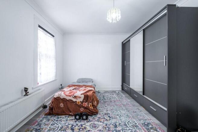 Bedroom 1 (Double)