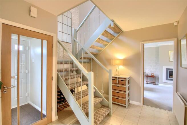 4 bed Detached for sale Image 12