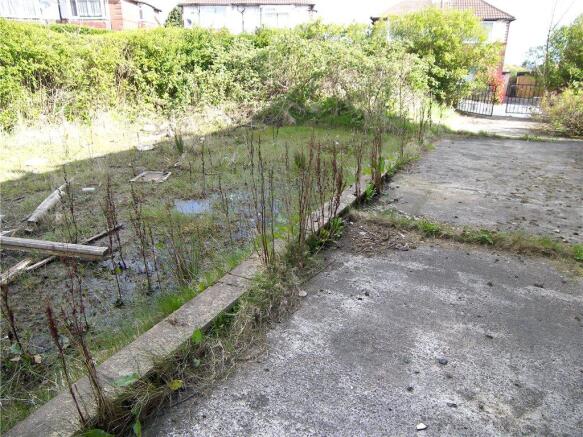 Parking/Garden 2