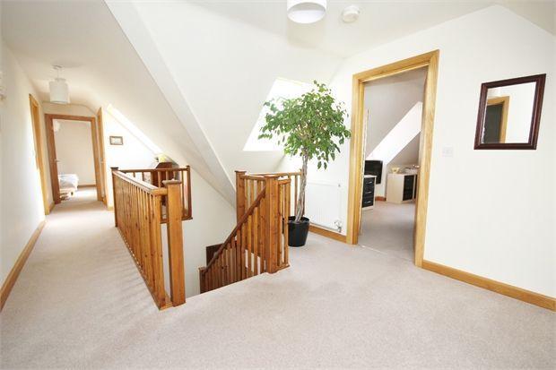 Galleried 1st Floor Landing/Study Area