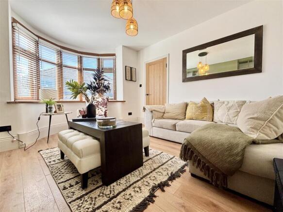 3 bed Semi-Detached for sale Image 10
