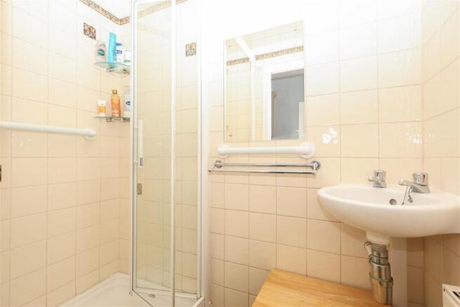 3 bed Detached for sale Image 8