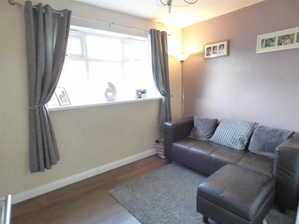 DINING ROOM/BEDROOM 4