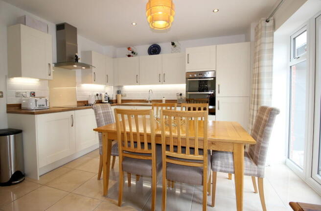 kitchen dining 1