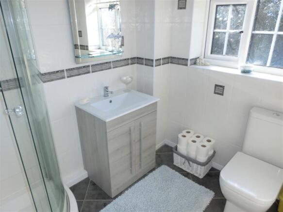 En Suite Shower Room