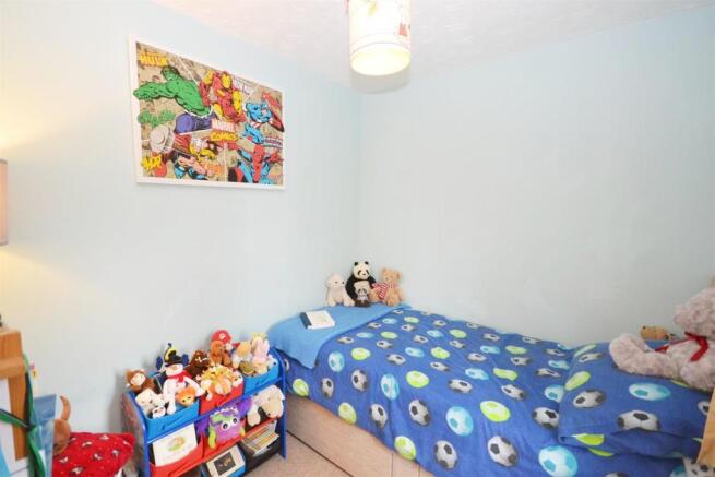 Bed3.jpg