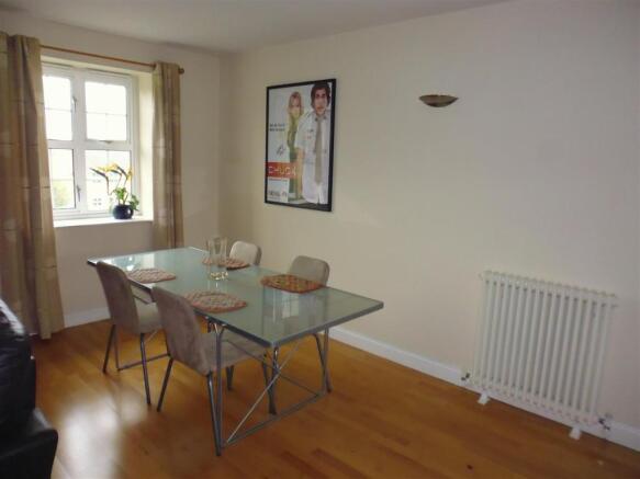 Lounge Dining Area