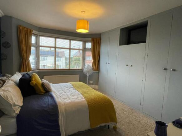 Bedroom1,.jpg
